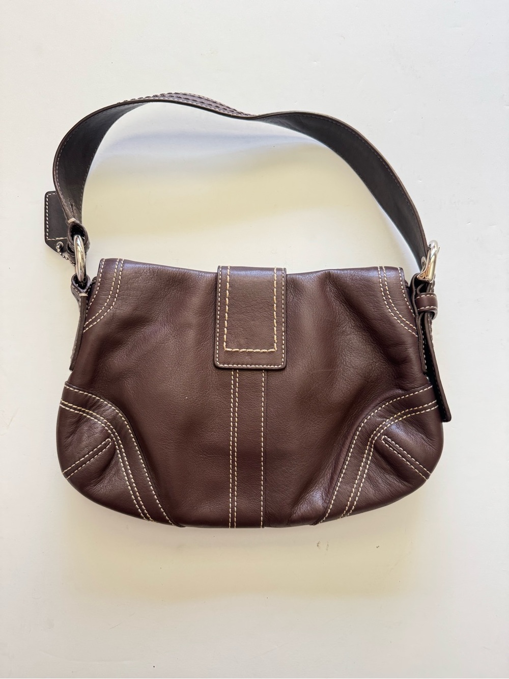 Coach Vintage Soho Brown Leather Shoulder Bag with Buckle Detail - Picture 3 of 8